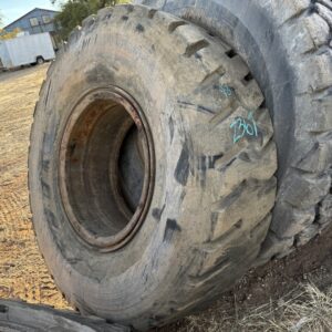 <font color='#da2127' font size ='2'><b>18.00X33 Nokian OTR Tire E-4 L-4 E4/L4 32-Ply </font></b><br><font size ='1' color='grey'>CONDITION: </font><font size ='2'>Retread-Used<br><font size ='1' color='grey'>TREAD DEPTH:</font><font size ='2'>  48/32nds<br><font size ='1' color='grey'>DETAILS:</font><font size ='2'> Clean, On Rim<br><font size ='1' color='grey'>REF #:</font><font size ='2'> Z367<br><font size ='1' color='grey'>LOCATION:</font><font size ='2'> Amarillo, TX