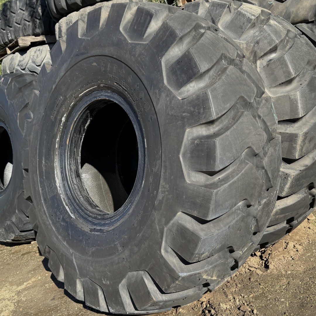 <font color='#da2127' font size ='2'><b>29.5X29 Firestone OTR Tire E-3 L-3 SRG Super Rock Grip 28-Ply </font></b><br><font size ='1' color='grey'>CONDITION: </font><font size ='2'>Used-Low-Hour<br><font size ='1' color='grey'>TREAD DEPTH:</font><font size ='2'> 47/32nds<br><font size ='1' color='grey'>DETAILS:</font><font size ='2'> Clean<br><font size ='1' color='grey'>REF #:</font><font size ='2'> D431<br><font size ='1' color='grey'>LOCATION:</font><font size ='2'> Orla, TX