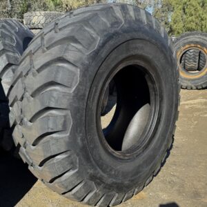 <font color='#da2127' font size ='2'><b>29.5X35 Firestone OTR Tire E-3 L-3 SRG Super Rock Grip 34-Ply </font></b><br><font size ='1' color='grey'>CONDITION: </font><font size ='2'>New-Take-Off<br><font size ='1' color='grey'>TREAD DEPTH:</font><font size ='2'>  49/32nds<br><font size ='1' color='grey'>DETAILS:</font><font size ='2'> Clean<br><font size ='1' color='grey'>REF #:</font><font size ='2'> D434<br><font size ='1' color='grey'>LOCATION:</font><font size ='2'> Tucson, AZ
