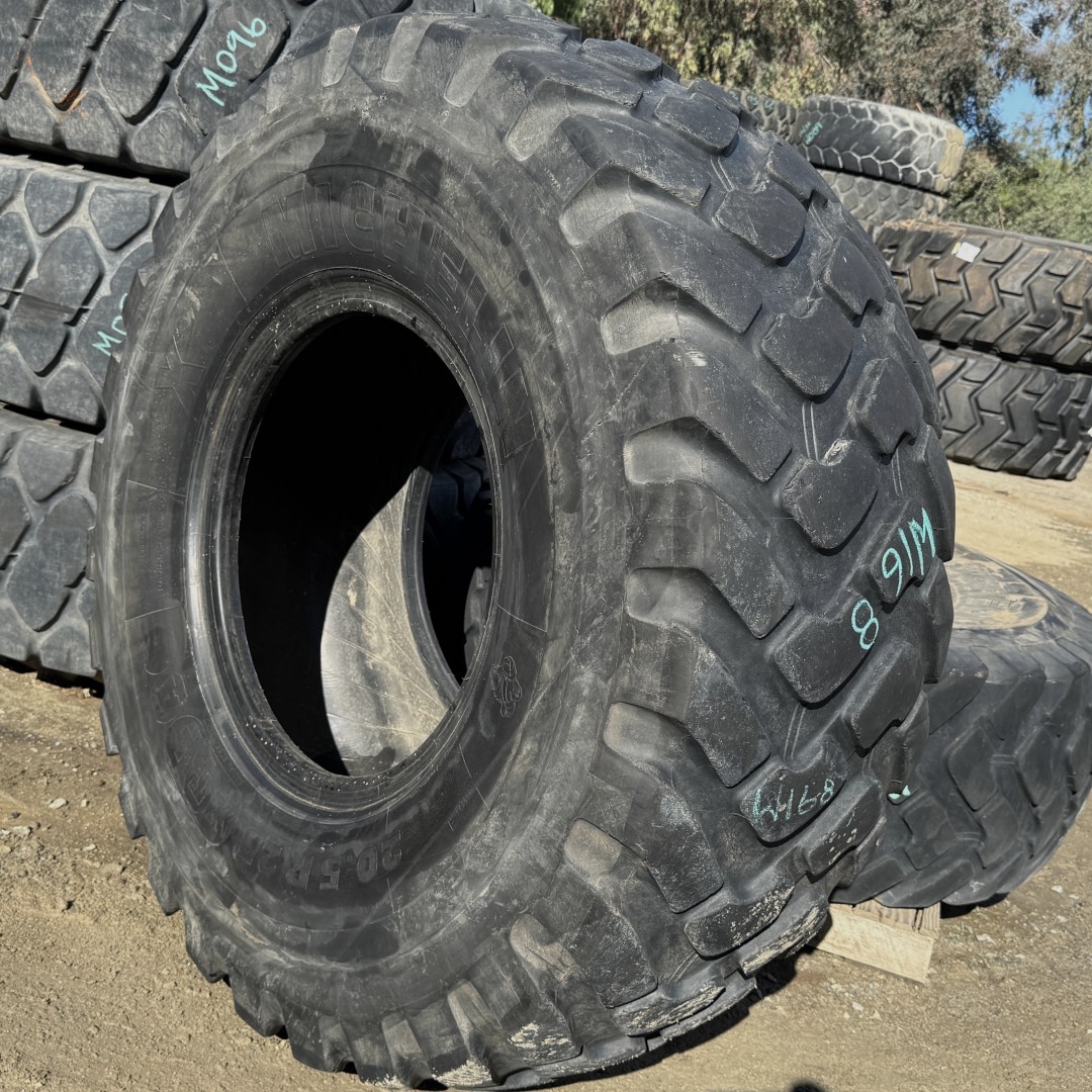 <font color='#da2127' font size ='2'><b>20.5R25 Michelin OTR Tire L-2 G-2 XTLA 1-Star </font></b><br><font size ='1' color='grey'>CONDITION: </font><font size ='2'>Used<br><font size ='1' color='grey'>TREAD DEPTH:</font><font size ='2'> 25/32nds<br><font size ='1' color='grey'>DETAILS:</font><font size ='2'> Clean, Mildly Weathered Tread<br><font size ='1' color='grey'>REF #:</font><font size ='2'> W168<br><font size ='1' color='grey'>LOCATION:</font><font size ='2'> San Jacinto, CA