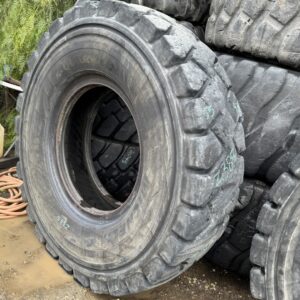 <font color='#da2127' font size ='2'><b>18.00R33 Michelin OTR Tire E-4 X-Quarry 2-Star </font></b><br><font size ='1' color='grey'>CONDITION: </font><font size ='2'>Used<br><font size ='1' color='grey'>TREAD DEPTH:</font><font size ='2'>  48/32nds<br><font size ='1' color='grey'>DETAILS:</font><font size ='2'> Clean, 1-Tread Patch<br><font size ='1' color='grey'>REF #:</font><font size ='2'> Z385<br><font size ='1' color='grey'>LOCATION:</font><font size ='2'> San Jacinto, CA