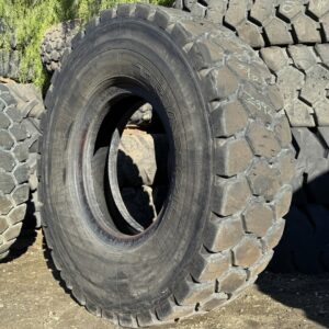 <font color='#da2127' font size ='2'><b>18.00R33 Triangle OTR Tire E-4 TB526S 2-Star </font></b><br><font size ='1' color='grey'>CONDITION: </font><font size ='2'>Used<br><font size ='1' color='grey'>TREAD DEPTH:</font><font size ='2'>  35/32nds<br><font size ='1' color='grey'>DETAILS:</font><font size ='2'> Clean, Sidewall Cut on One Side<br><font size ='1' color='grey'>REF #:</font><font size ='2'> Z392<br><font size ='1' color='grey'>LOCATION:</font><font size ='2'> San Jacinto, CA