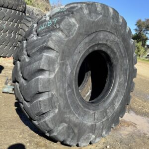 <font color='#da2127' font size ='2'><b>26.5X25 Firestone OTR Tire E-3 L-3 SRG Super Rock Grip 20-Ply </font></b><br><font size ='1' color='grey'>CONDITION: </font><font size ='2'>Used<br><font size ='1' color='grey'>TREAD DEPTH:</font><font size ='2'>  34/32nds<br><font size ='1' color='grey'>DETAILS:</font><font size ='2'> Clean, Rough Tread, Severe Rock Cuts on One Side, 1-Nail Patch "As Is"<br><font size ='1' color='grey'>REF #:</font><font size ='2'> W189<br><font size ='1' color='grey'>LOCATION:</font><font size ='2'> Huntsville, AR