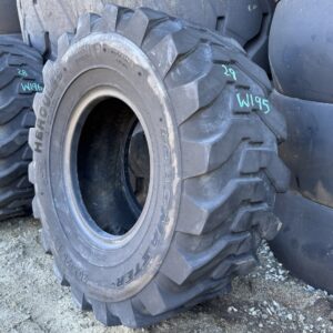 <font color='#da2127' font size ='2'><b>20.5X25 Hercules OTR Tire G-2 L-2 Loadmaster L2 16-Ply </font></b><br><font size ='1' color='grey'>CONDITION: </font><font size ='2'>Used<br><font size ='1' color='grey'>TREAD DEPTH:</font><font size ='2'>  29/32nds<br><font size ='1' color='grey'>DETAILS:</font><font size ='2'> Clean<br><font size ='1' color='grey'>REF #:</font><font size ='2'> W195<br><font size ='1' color='grey'>LOCATION:</font><font size ='2'> San Jacinto, CA