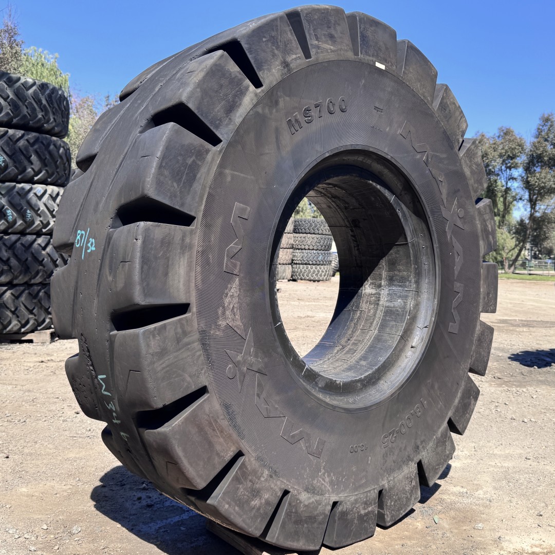 <font color='#da2127' font size ='2'><b>18.00X25 Magna OTR Tire Forklift MS700 Industrial Pro Solid </font></b><br><font size ='1' color='grey'>CONDITION: </font><font size ='2'>Used<br><font size ='1' color='grey'>TREAD DEPTH:</font><font size ='2'> 87/32nds<br><font size ='1' color='grey'>DETAILS:</font><font size ='2'> Clean, Minor Tread Wear<br><font size ='1' color='grey'>REF #:</font><font size ='2'> W346<br><font size ='1' color='grey'>LOCATION:</font><font size ='2'> San Jacinto, CA
