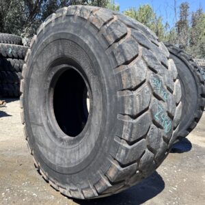 <font color='#da2127' font size ='2'><b>26.5R25 Bridgestone OTR Tire L-3 G-3 VJT 1-Star </font></b><br><font size ='1' color='grey'>CONDITION: </font><font size ='2'>Used<br><font size ='1' color='grey'>TREAD DEPTH:</font><font size ='2'>  23/32nds<br><font size ='1' color='grey'>DETAILS:</font><font size ='2'> Clean, Mildly Weathered Tread<br><font size ='1' color='grey'>REF #:</font><font size ='2'> Z430<br><font size ='1' color='grey'>LOCATION:</font><font size ='2'> San Jacinto, CA