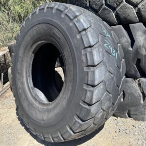 <font color='#da2127' font size ='2'><b>20.5R25 Bridgestone OTR Tire L-3 G-3 VJT 1-Star </font></b><br><font size ='1' color='grey'>CONDITION: </font><font size ='2'>Used<br><font size ='1' color='grey'>TREAD DEPTH:</font><font size ='2'>  11/32nds<br><font size ='1' color='grey'>DETAILS:</font><font size ='2'> Clean<br><font size ='1' color='grey'>REF #:</font><font size ='2'> Z431<br><font size ='1' color='grey'>LOCATION:</font><font size ='2'> San Jacinto, CA