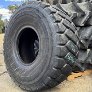 <font color='#da2127' font size ='2'><b>23.5R25 Bridgestone OTR Tire E-3 L-3 VMT 2-Star </font></b><br><font size ='1' color='grey'>CONDITION: </font><font size ='2'>Used<br><font size ='1' color='grey'>TREAD DEPTH:</font><font size ='2'>  25/32nds<br><font size ='1' color='grey'>DETAILS:</font><font size ='2'> 1-Large Tread Patch, Sidewall and Shoulder Cuts on One Sidewall<br><font size ='1' color='grey'>REF #:</font><font size ='2'> W380<br><font size ='1' color='grey'>LOCATION:</font><font size ='2'> San Jacinto, CA