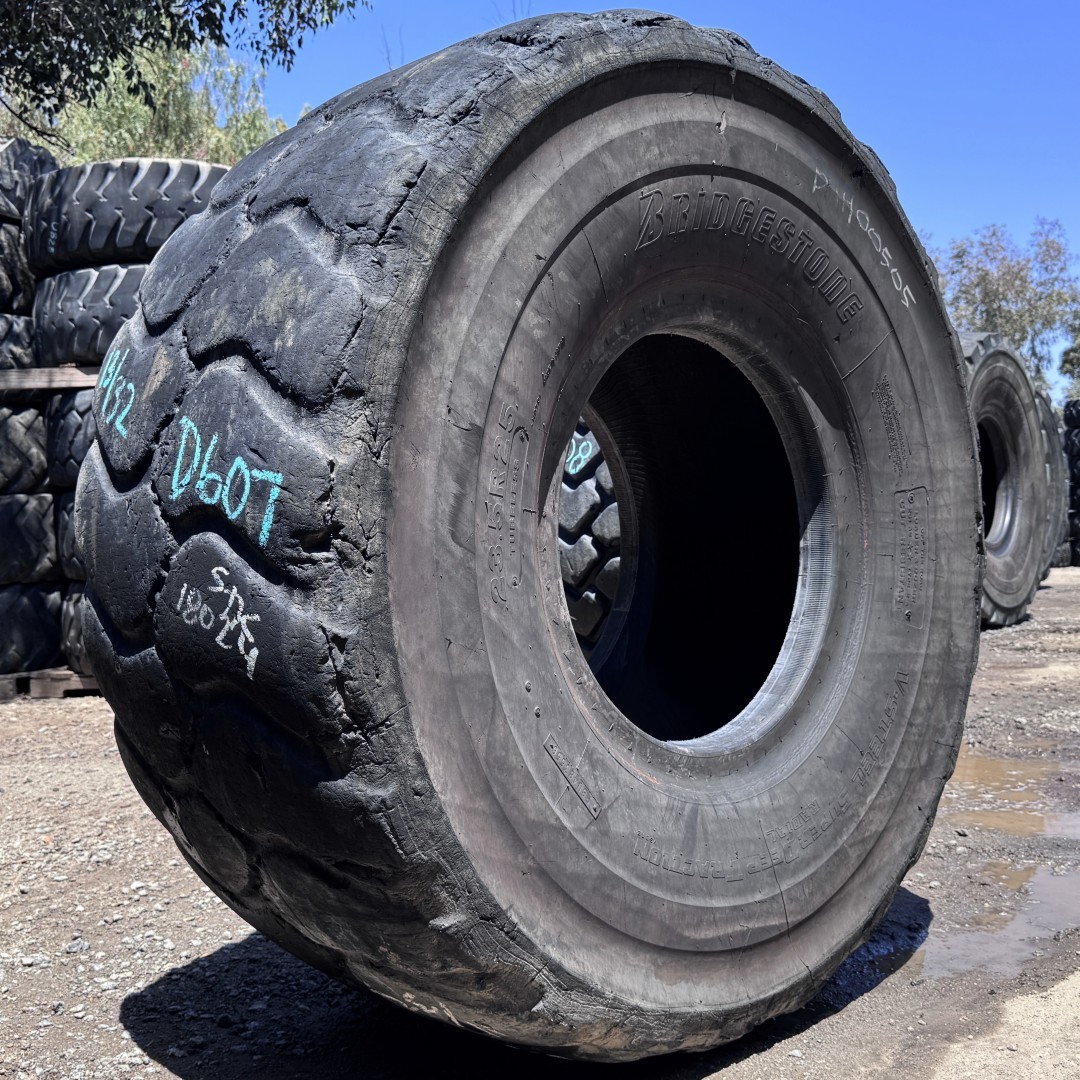 <font color='#da2127' font size ='2'><b>23.5R25 Bridgestone OTR Tire L-5 VSDT 2-Star </font></b><br><font size ='1' color='grey'>CONDITION: </font><font size ='2'>Used<br><font size ='1' color='grey'>TREAD DEPTH:</font><font size ='2'> 13/32nds<br><font size ='1' color='grey'>DETAILS:</font><font size ='2'> Clean, Choppy Tread<br><font size ='1' color='grey'>REF #:</font><font size ='2'> D607<br><font size ='1' color='grey'>LOCATION:</font><font size ='2'> San Jacinto, CA
