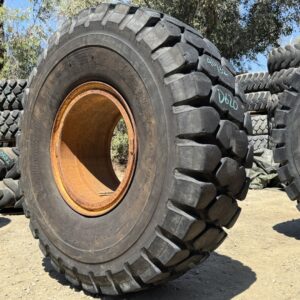 <font color='#da2127' font size ='2'><b>18.00R25 Bridgestone OTR Tire E-4 G-4 VMTS 2-Star </font></b><br><font size ='1' color='grey'>CONDITION: </font><font size ='2'>Used<br><font size ='1' color='grey'>TREAD DEPTH:</font><font size ='2'>  40/32nds<br><font size ='1' color='grey'>DETAILS:</font><font size ='2'> Clean, On Rim<br><font size ='1' color='grey'>REF #:</font><font size ='2'> D620<br><font size ='1' color='grey'>LOCATION:</font><font size ='2'> San Jacinto, CA