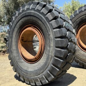 <font color='#da2127' font size ='2'><b>18.00R25 Bridgestone OTR Tire E-4 G-4 VMTS 2-Star </font></b><br><font size ='1' color='grey'>CONDITION: </font><font size ='2'>Used<br><font size ='1' color='grey'>TREAD DEPTH:</font><font size ='2'>  40/32nds<br><font size ='1' color='grey'>DETAILS:</font><font size ='2'> Clean, On Rim<br><font size ='1' color='grey'>REF #:</font><font size ='2'> D621<br><font size ='1' color='grey'>LOCATION:</font><font size ='2'> San Jacinto, CA