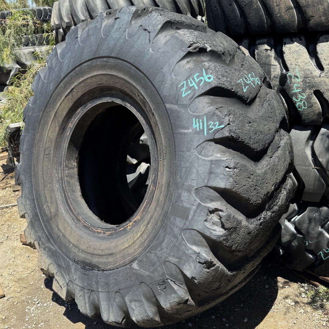 <font color='#da2127' font size ='2'><b>29.5X29 Firestone OTR Tire E-2 L-2 G-2 SGG Super Ground Grip 28-Ply </font></b><br><font size ='1' color='grey'>CONDITION: </font><font size ='2'>Retread-Used<br><font size ='1' color='grey'>TREAD DEPTH:</font><font size ='2'> 41/32nds<br><font size ='1' color='grey'>DETAILS:</font><font size ='2'> Rough Tire, Advanced Aging on Both Sidewalls<br><font size ='1' color='grey'>REF #:</font><font size ='2'> Z456<br><font size ='1' color='grey'>LOCATION:</font><font size ='2'> San Jacinto, CA