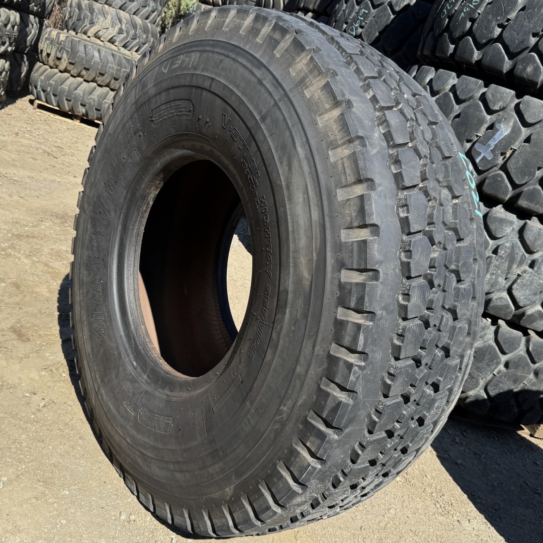 <font color='#da2127' font size ='2'><b>525/80R25 Bridgestone OTR Tire E-2 Crane Highway VHSZ 176F </font></b><br><font size ='1' color='grey'>CONDITION: </font><font size ='2'>Used<br><font size ='1' color='grey'>TREAD DEPTH:</font><font size ='2'> 34/32nds<br><font size ='1' color='grey'>DETAILS:</font><font size ='2'> 1-Shoulder Cut, Holds Air<br><font size ='1' color='grey'>REF #:</font><font size ='2'> L021<br><font size ='1' color='grey'>LOCATION:</font><font size ='2'> San Jacinto, CA