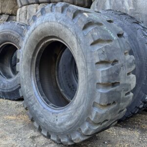 <font color='#da2127' font size ='2'><b>17.5X25 Bridgestone OTR Tire L-5 DLUG 16-Ply </font></b><br><font size ='1' color='grey'>CONDITION: </font><font size ='2'>Used<br><font size ='1' color='grey'>TREAD DEPTH:</font><font size ='2'>  29/32nds<br><font size ='1' color='grey'>DETAILS:</font><font size ='2'> Clean<br><font size ='1' color='grey'>REF #:</font><font size ='2'> L061<br><font size ='1' color='grey'>LOCATION:</font><font size ='2'> San Jacinto, CA