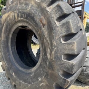 <font color='#da2127' font size ='2'><b>33.25X35 Titan OTR Tire E-4 CM150 CM 150 38-Ply </font></b><br><font size ='1' color='grey'>CONDITION: </font><font size ='2'>Used<br><font size ='1' color='grey'>TREAD DEPTH:</font><font size ='2'>  50/32nds<br><font size ='1' color='grey'>DETAILS:</font><font size ='2'> Clean<br><font size ='1' color='grey'>REF #:</font><font size ='2'> Z469<br><font size ='1' color='grey'>LOCATION:</font><font size ='2'> Kernersville, NC