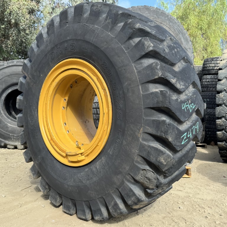 <font color='#da2127' font size ='2'><b>23.5X25 Deestone OTR Tire E-3 L-3 DL3 DL-3 20-Ply </font></b><br><font size ='1' color='grey'>CONDITION: </font><font size ='2'>Used<br><font size ='1' color='grey'>TREAD DEPTH:</font><font size ='2'> 45/32nds<br><font size ='1' color='grey'>DETAILS:</font><font size ='2'> Clean, Lug Damage on One Lug, On Cat 211-8698 Rim <br><font size ='1' color='grey'>REF #:</font><font size ='2'> Z479<br><font size ='1' color='grey'>LOCATION:</font><font size ='2'> San Jacinto, CA