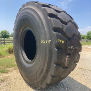 <font color='#da2127' font size ='2'><b>40.5/75R39 Goodyear OTR Tire E-3 RT3A+ 2-Star </font></b><br><font size ='1' color='grey'>CONDITION: </font><font size ='2'>Used<br><font size ='1' color='grey'>TREAD DEPTH:</font><font size ='2'>  45/32nds<br><font size ='1' color='grey'>DETAILS:</font><font size ='2'> Clean<br><font size ='1' color='grey'>REF #:</font><font size ='2'> D635<br><font size ='1' color='grey'>LOCATION:</font><font size ='2'> Flatonia, TX