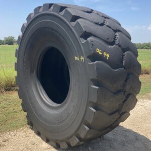 <font color='#da2127' font size ='2'><b>35/65R33 Bridgestone OTR Tire E-4 L-4 VSNTZ 2-Star </font></b><br><font size ='1' color='grey'>CONDITION: </font><font size ='2'>Used<br><font size ='1' color='grey'>TREAD DEPTH:</font><font size ='2'>  30/32nds<br><font size ='1' color='grey'>DETAILS:</font><font size ='2'> Clean<br><font size ='1' color='grey'>REF #:</font><font size ='2'> D645<br><font size ='1' color='grey'>LOCATION:</font><font size ='2'> Flatonia, TX