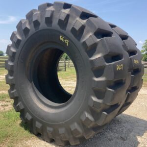 <font color='#da2127' font size ='2'><b>35/65X33 Yokohama OTR Tire L-5 Y524 Y-524 24-Ply </font></b><br><font size ='1' color='grey'>CONDITION: </font><font size ='2'>Used<br><font size ='1' color='grey'>TREAD DEPTH:</font><font size ='2'>  107/32nds<br><font size ='1' color='grey'>DETAILS:</font><font size ='2'> Clean<br><font size ='1' color='grey'>REF #:</font><font size ='2'> D651<br><font size ='1' color='grey'>LOCATION:</font><font size ='2'> Flatonia, TX