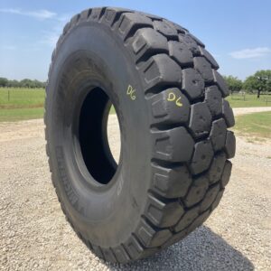 <font color='#da2127' font size ='2'><b>24.00R35 Michelin OTR Tire E-4 Xtra Load Grip B 3-Star </font></b><br><font size ='1' color='grey'>CONDITION: </font><font size ='2'>Used<br><font size ='1' color='grey'>TREAD DEPTH:</font><font size ='2'>  45/32nds<br><font size ='1' color='grey'>DETAILS:</font><font size ='2'> Clean<br><font size ='1' color='grey'>REF #:</font><font size ='2'> D680<br><font size ='1' color='grey'>LOCATION:</font><font size ='2'> Amarillo, TX