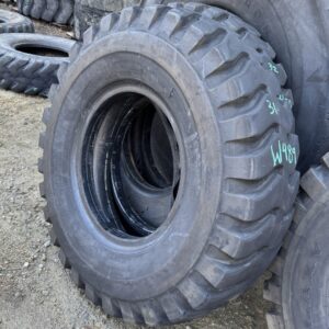 <font color='#da2127' font size ='2'><b>14.00X24 Bridgestone OTR Tire E-4 RLUG 28-Ply </font></b><br><font size ='1' color='grey'>CONDITION: </font><font size ='2'>Used<br><font size ='1' color='grey'>TREAD DEPTH:</font><font size ='2'>  31/32nds<br><font size ='1' color='grey'>DETAILS:</font><font size ='2'> Clean<br><font size ='1' color='grey'>REF #:</font><font size ='2'> W489<br><font size ='1' color='grey'>LOCATION:</font><font size ='2'> San Jacinto, CA