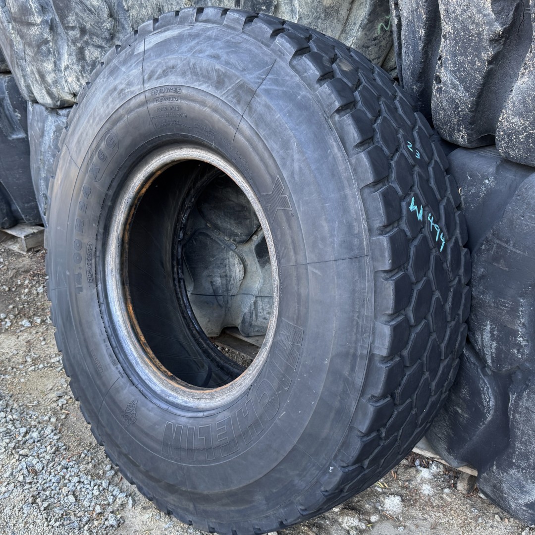 <font color='#da2127' font size ='2'><b>14.00R24 Michelin OTR Tire E-2 L-2 G-2 Crane Highway XGC 3-Star </font></b><br><font size ='1' color='grey'>CONDITION: </font><font size ='2'>Used<br><font size ='1' color='grey'>TREAD DEPTH:</font><font size ='2'> 23/32nds<br><font size ='1' color='grey'>DETAILS:</font><font size ='2'> Clean, Ran Low, Aged Sidewalls, 385/95R24<br><font size ='1' color='grey'>REF #:</font><font size ='2'> W494<br><font size ='1' color='grey'>LOCATION:</font><font size ='2'> San Jacinto, CA