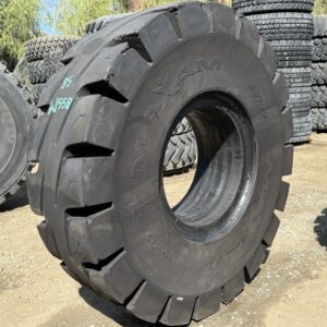 <font color='#da2127' font size ='2'><b>18.00X25 Maxam OTR Tire Forklift MS700 Industrial Pro Solid </font></b><br><font size ='1' color='grey'>CONDITION: </font><font size ='2'>Used<br><font size ='1' color='grey'>TREAD DEPTH:</font><font size ='2'>  85/32nds<br><font size ='1' color='grey'>DETAILS:</font><font size ='2'> Clean, Minor Tread Cuts<br><font size ='1' color='grey'>REF #:</font><font size ='2'> W558<br><font size ='1' color='grey'>LOCATION:</font><font size ='2'> San Jacinto, CA