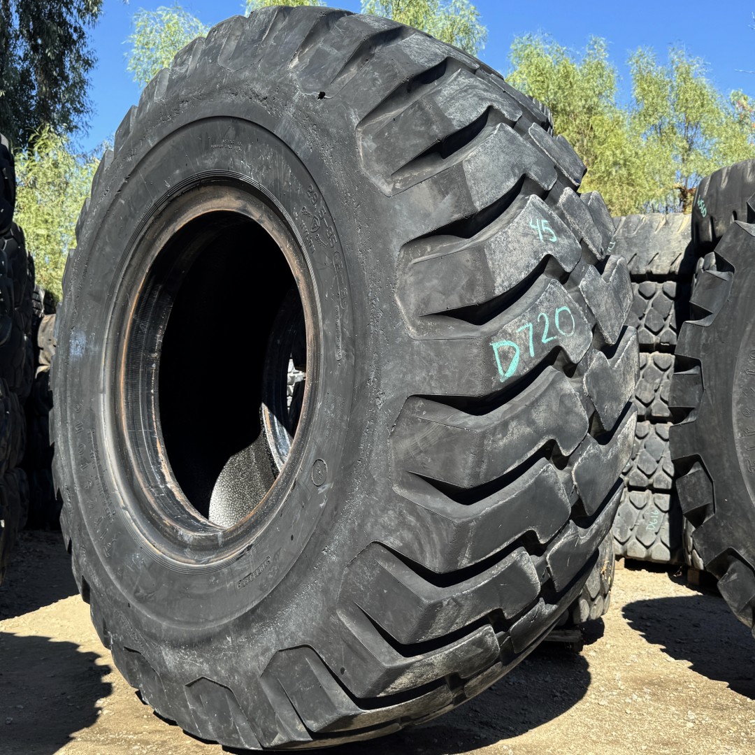 <font color='#da2127' font size ='2'><b>29.5X35 Firestone OTR Tire E-3 L-3 SRG Super Rock Grip 34-Ply </font></b><br><font size ='1' color='grey'>CONDITION: </font><font size ='2'>Used<br><font size ='1' color='grey'>TREAD DEPTH:</font><font size ='2'> 45/32nds<br><font size ='1' color='grey'>DETAILS:</font><font size ='2'> Clean, Curb Wear on One Sidewall<br><font size ='1' color='grey'>REF #:</font><font size ='2'> D720<br><font size ='1' color='grey'>LOCATION:</font><font size ='2'> San Jacinto, CA