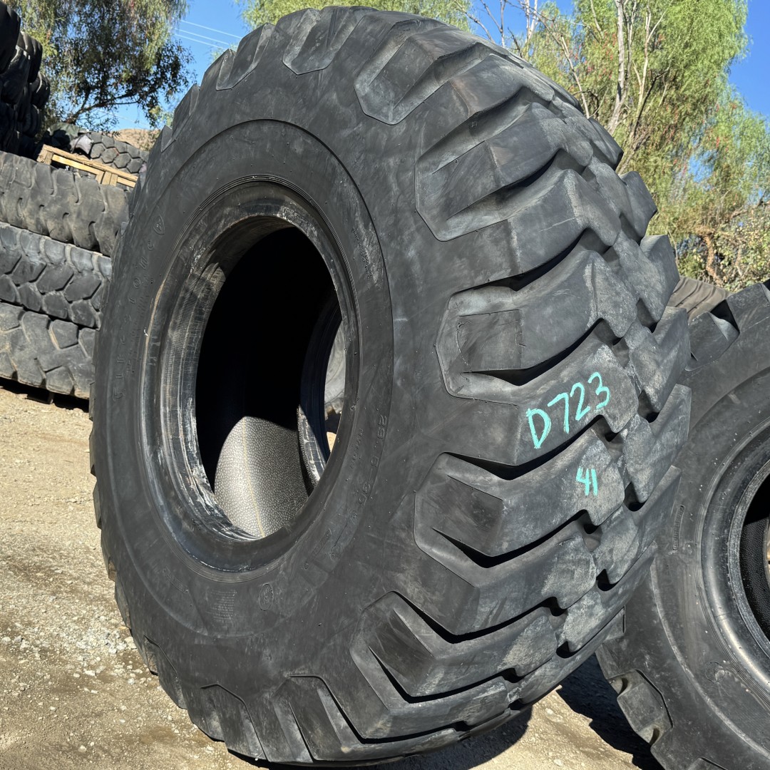 <font color='#da2127' font size ='2'><b>29.5X35 Firestone OTR Tire E-3 L-3 SRG Super Rock Grip 34-Ply </font></b><br><font size ='1' color='grey'>CONDITION: </font><font size ='2'>Used<br><font size ='1' color='grey'>TREAD DEPTH:</font><font size ='2'> 41/32nds<br><font size ='1' color='grey'>DETAILS:</font><font size ='2'> Clean<br><font size ='1' color='grey'>REF #:</font><font size ='2'> D723<br><font size ='1' color='grey'>LOCATION:</font><font size ='2'> San Jacinto, CA