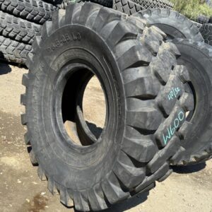<font color='#da2127' font size ='2'><b>23.5X25 Camso OTR Tire E-3 L-3 G-3 Loadmaster 20-Ply </font></b><br><font size ='1' color='grey'>CONDITION: </font><font size ='2'>Used<br><font size ='1' color='grey'>TREAD DEPTH:</font><font size ='2'>  40/32nds<br><font size ='1' color='grey'>DETAILS:</font><font size ='2'> Clean, Some Lug Cuts<br><font size ='1' color='grey'>REF #:</font><font size ='2'> W600<br><font size ='1' color='grey'>LOCATION:</font><font size ='2'> San Jacinto, CA