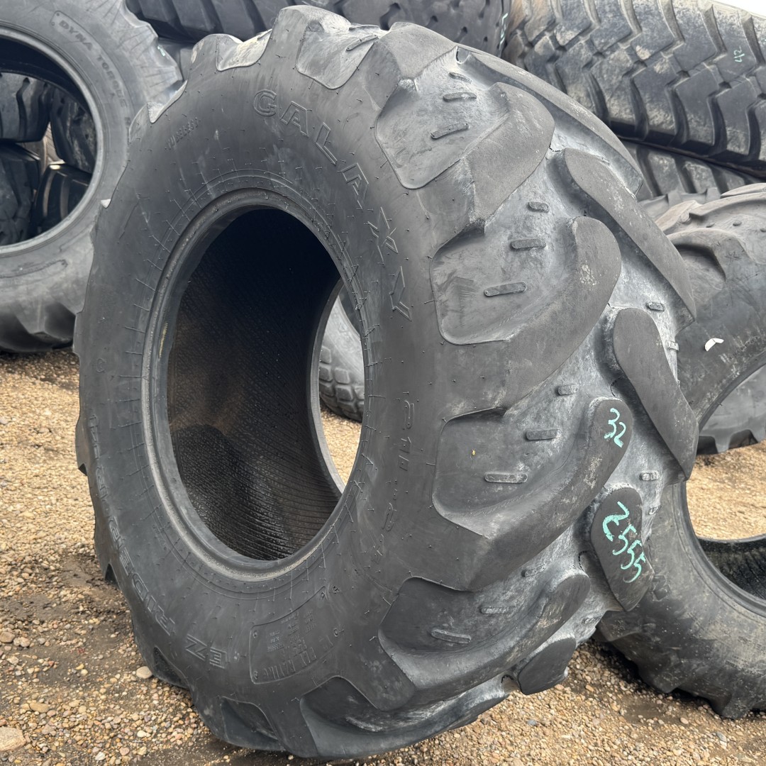 <font color='#da2127' font size ='2'><b>21LX24 Galaxy OTR Tire R-4 EZ Rider 12-Ply </font></b><br><font size ='1' color='grey'>CONDITION: </font><font size ='2'>Used<br><font size ='1' color='grey'>TREAD DEPTH:</font><font size ='2'> 32/32nds<br><font size ='1' color='grey'>DETAILS:</font><font size ='2'> Clean<br><font size ='1' color='grey'>REF #:</font><font size ='2'> Z555<br><font size ='1' color='grey'>LOCATION:</font><font size ='2'> Amarillo, TX