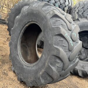 <font color='#da2127' font size ='2'><b>21LX24 Galaxy OTR Tire R-4 EZ Rider 12-Ply </font></b><br><font size ='1' color='grey'>CONDITION: </font><font size ='2'>Used<br><font size ='1' color='grey'>TREAD DEPTH:</font><font size ='2'>  24/32nds<br><font size ='1' color='grey'>DETAILS:</font><font size ='2'> Clean<br><font size ='1' color='grey'>REF #:</font><font size ='2'> Z556<br><font size ='1' color='grey'>LOCATION:</font><font size ='2'> Amarillo, TX