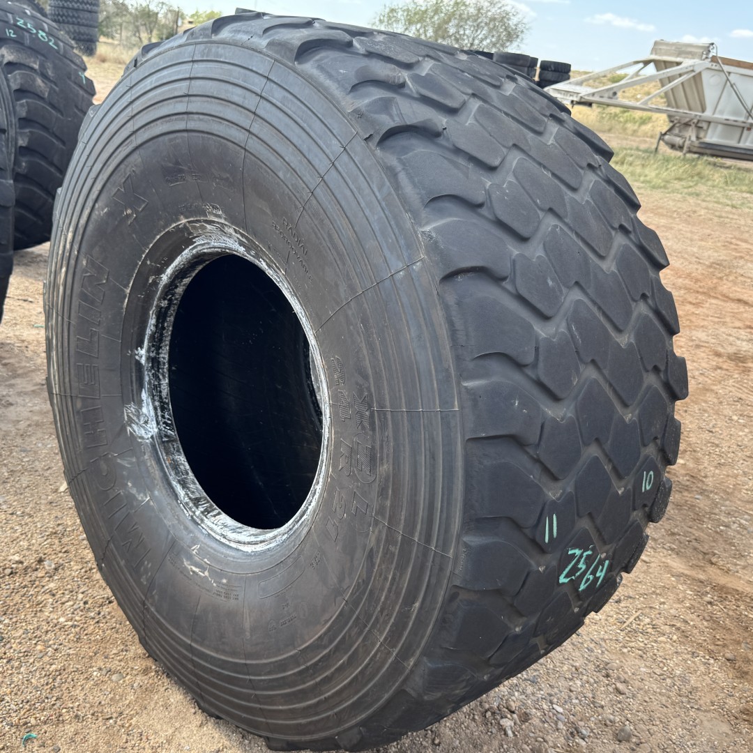 <font color='#da2127' font size ='2'><b>24R21 Michelin OTR Tire M-3 Off-Road XZL Military 16-Ply </font></b><br><font size ='1' color='grey'>CONDITION: </font><font size ='2'>Used<br><font size ='1' color='grey'>TREAD DEPTH:</font><font size ='2'> 11/32nds<br><font size ='1' color='grey'>DETAILS:</font><font size ='2'> Clean<br><font size ='1' color='grey'>REF #:</font><font size ='2'> Z564<br><font size ='1' color='grey'>LOCATION:</font><font size ='2'> Amarillo, TX