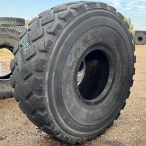 <font color='#da2127' font size ='2'><b>26.5R25 Galaxy OTR Tire E-3 L-3 LDSR 300 2-Star </font></b><br><font size ='1' color='grey'>CONDITION: </font><font size ='2'>Used<br><font size ='1' color='grey'>TREAD DEPTH:</font><font size ='2'>  20/32nds<br><font size ='1' color='grey'>DETAILS:</font><font size ='2'> Clean<br><font size ='1' color='grey'>REF #:</font><font size ='2'> Z572<br><font size ='1' color='grey'>LOCATION:</font><font size ='2'> Amarillo, TX