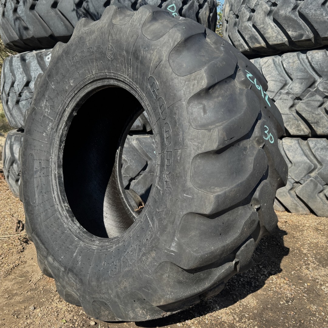 <font color='#da2127' font size ='2'><b>19.5LX24 Goodyear OTR Tire R-4 IT525 12-Ply </font></b><br><font size ='1' color='grey'>CONDITION: </font><font size ='2'>Used<br><font size ='1' color='grey'>TREAD DEPTH:</font><font size ='2'> 26/32nds<br><font size ='1' color='grey'>DETAILS:</font><font size ='2'> Clean, 1-Tread Plug<br><font size ='1' color='grey'>REF #:</font><font size ='2'> Z612<br><font size ='1' color='grey'>LOCATION:</font><font size ='2'> Amarillo, TX