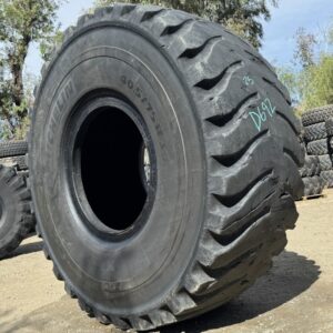 <font color='#da2127' font size ='2'><b>40.5/75R39 Michelin OTR Tire E-3 XMS 2-Star </font></b><br><font size ='1' color='grey'>CONDITION: </font><font size ='2'>Used<br><font size ='1' color='grey'>TREAD DEPTH:</font><font size ='2'>  25/32nds<br><font size ='1' color='grey'>DETAILS:</font><font size ='2'> Clean, Rock Cuts in Tread and on One Sidewall<br><font size ='1' color='grey'>REF #:</font><font size ='2'> D692<br><font size ='1' color='grey'>LOCATION:</font><font size ='2'> San Jacinto, CA