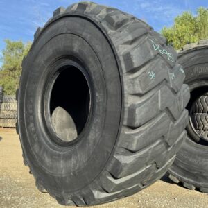 <font color='#da2127' font size ='2'><b>37.25R35 Michelin OTR Tire E-3 XTS 2-Star </font></b><br><font size ='1' color='grey'>CONDITION: </font><font size ='2'>Used<br><font size ='1' color='grey'>TREAD DEPTH:</font><font size ='2'>  33/32nds<br><font size ='1' color='grey'>DETAILS:</font><font size ='2'> Clean, Sidewall Cracks on One Side<br><font size ='1' color='grey'>REF #:</font><font size ='2'> D695<br><font size ='1' color='grey'>LOCATION:</font><font size ='2'> San Jacinto, CA