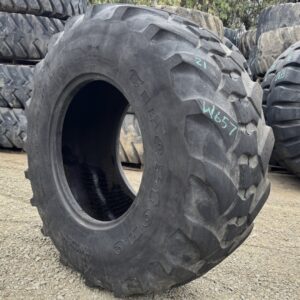 <font color='#da2127' font size ='2'><b>19.5LX24 Titan OTR Tire R-4 Industrial Tractor Lug 8-Ply </font></b><br><font size ='1' color='grey'>CONDITION: </font><font size ='2'>Used<br><font size ='1' color='grey'>TREAD DEPTH:</font><font size ='2'>  15/32nds<br><font size ='1' color='grey'>DETAILS:</font><font size ='2'> Clean, 1-Nail Patch, Low Tread<br><font size ='1' color='grey'>REF #:</font><font size ='2'> W515<br><font size ='1' color='grey'>LOCATION:</font><font size ='2'> San Jacinto, CA
